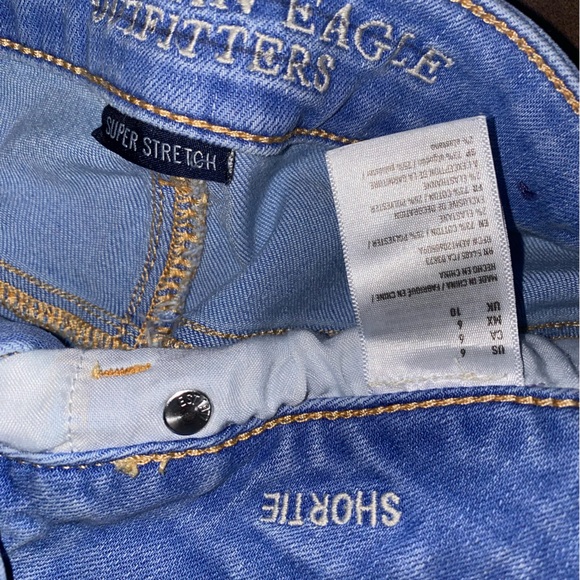 American Eagle Shortie Shorts - Picture 3 of 3